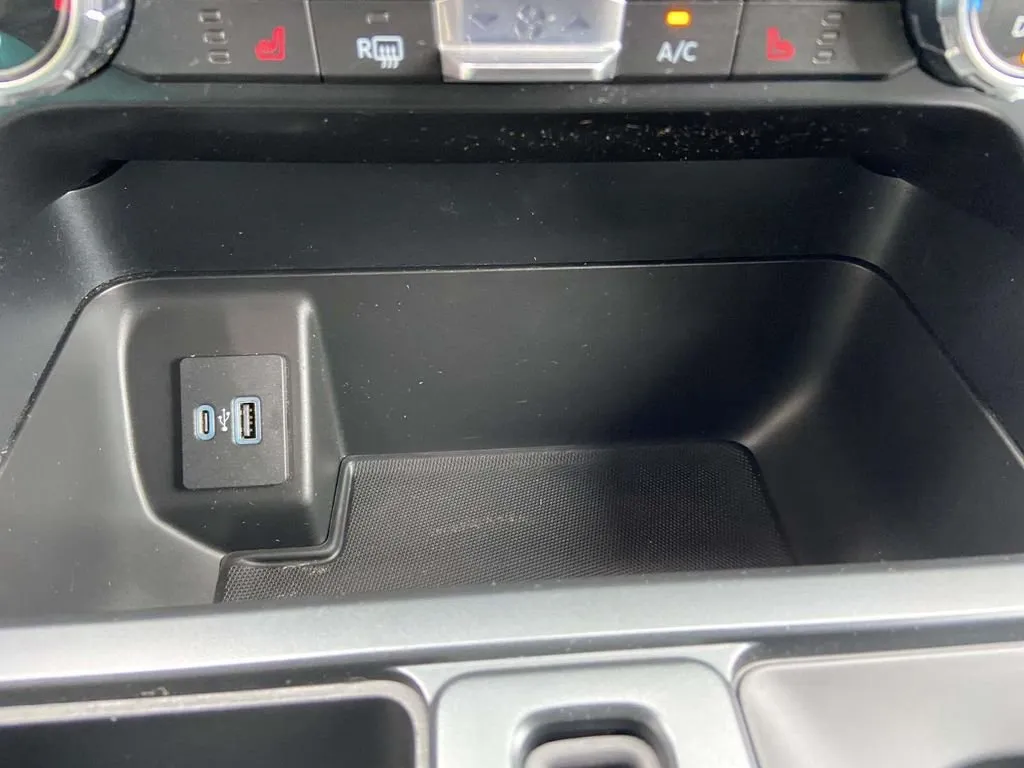 2021 Ford F-150 XLT thumbnail 24