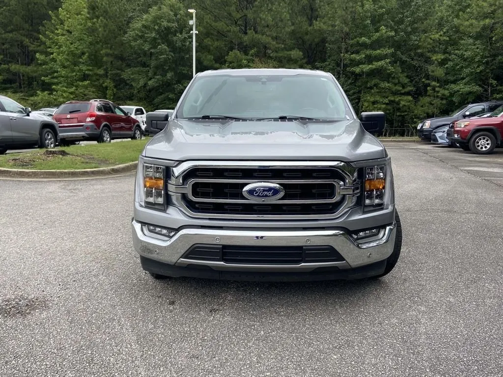 2021 Ford F-150 XLT thumbnail 3