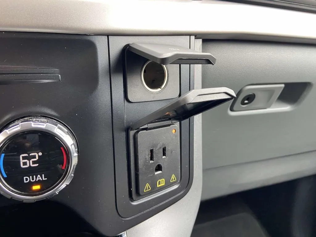2021 Ford F-150 XLT thumbnail 30