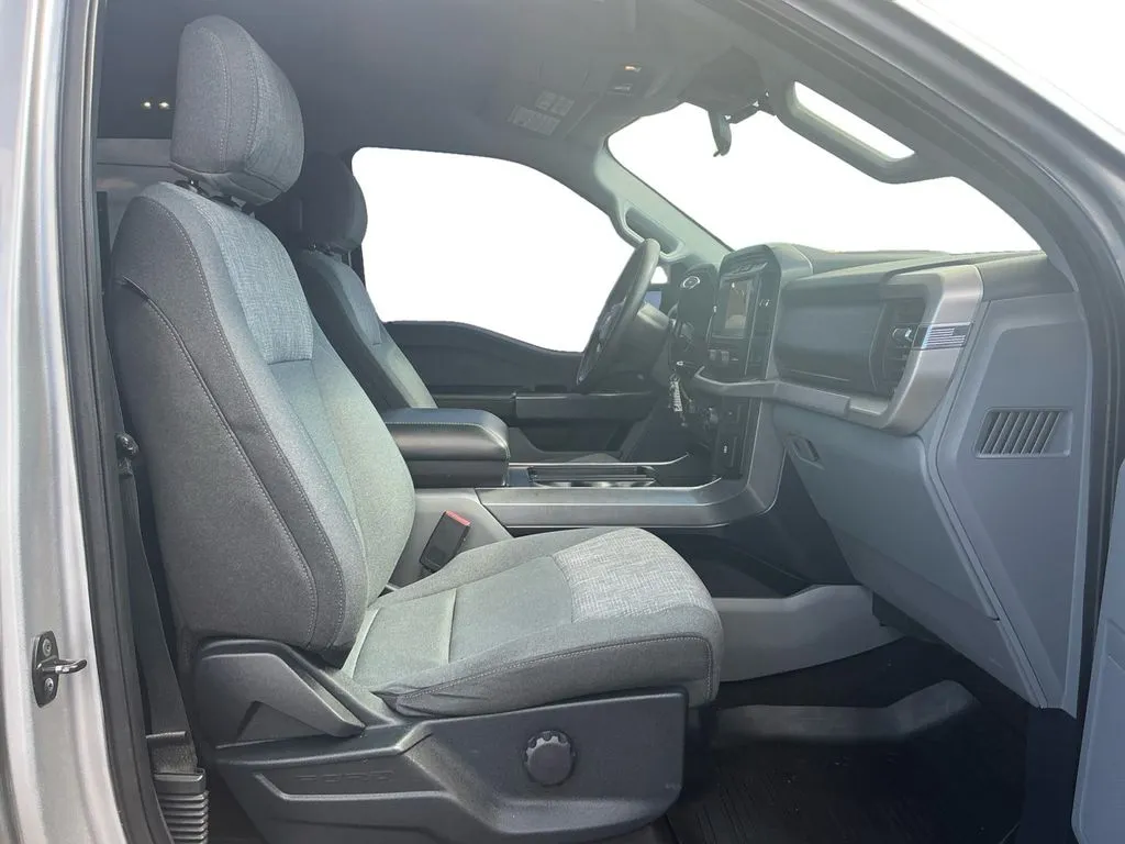2021 Ford F-150 XLT thumbnail 22