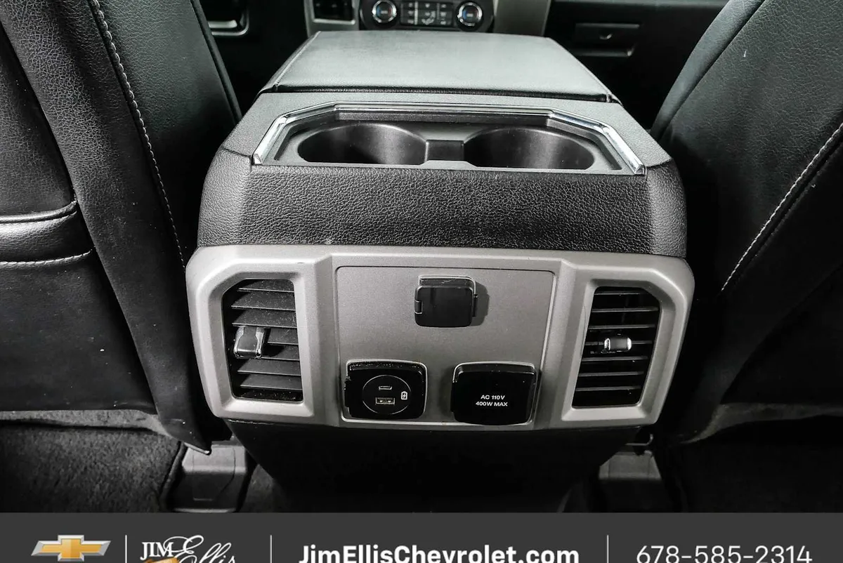 2021 Ford F-250 LARIAT thumbnail 16