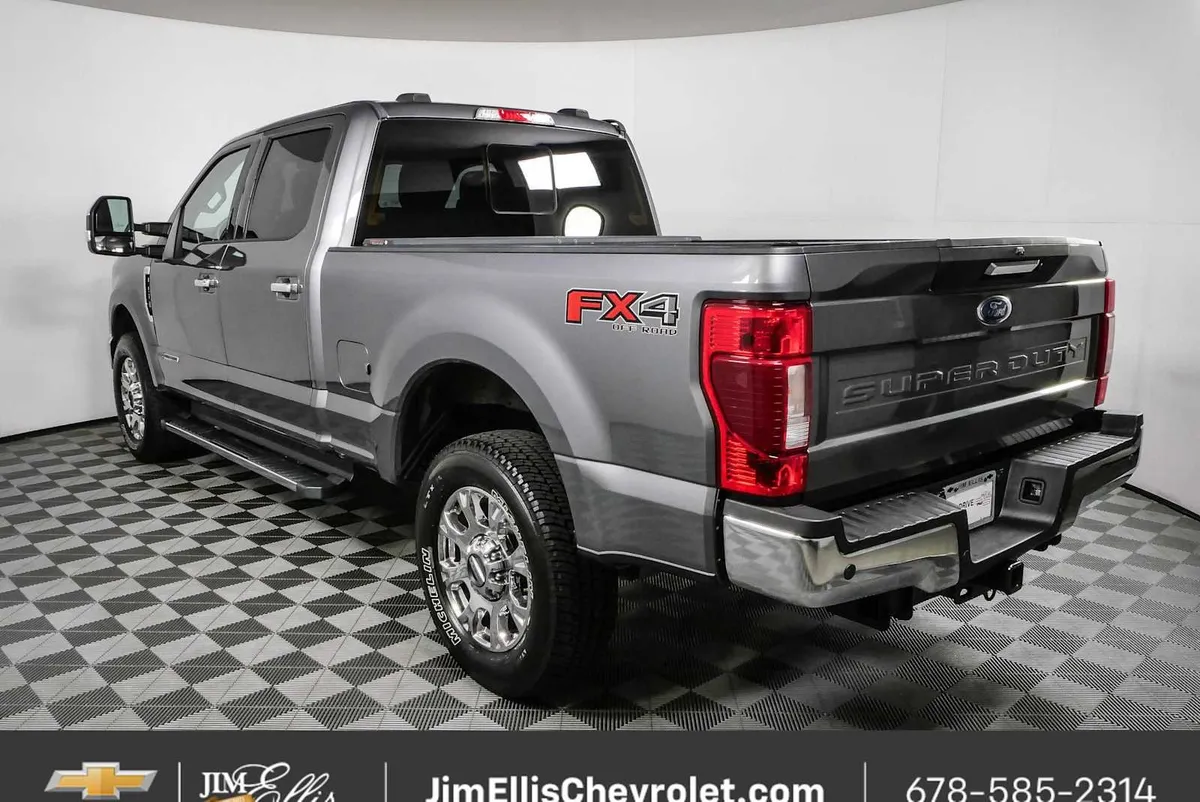 2021 Ford F-250 LARIAT thumbnail 26