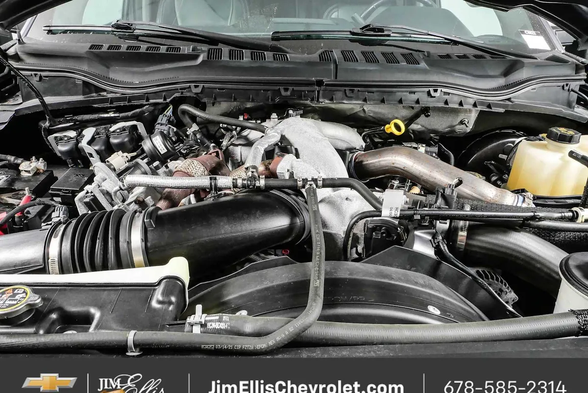 2021 Ford F-250 LARIAT thumbnail 31