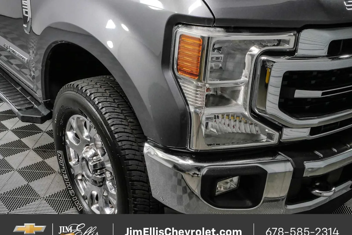 2021 Ford F-250 LARIAT thumbnail 32