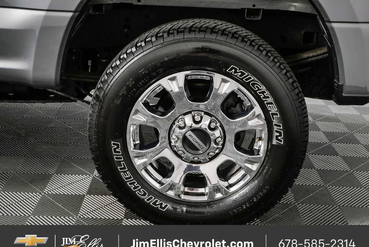 2021 Ford F-250 LARIAT thumbnail 33