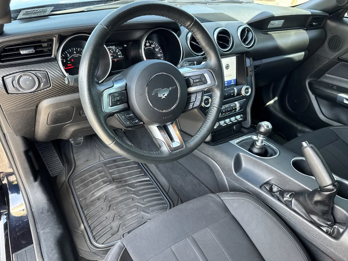 2021 Ford Mustang EcoBoost thumbnail 24