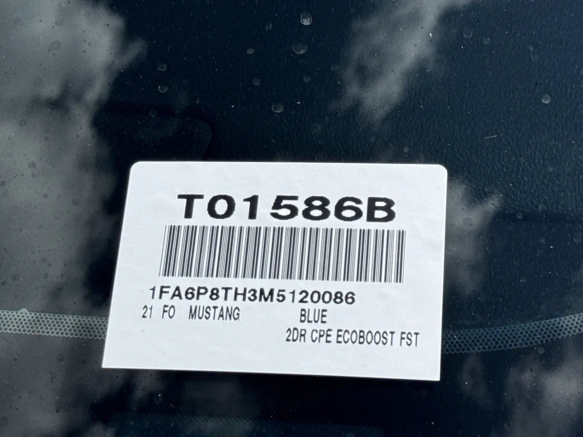 2021 Ford Mustang EcoBoost thumbnail 32