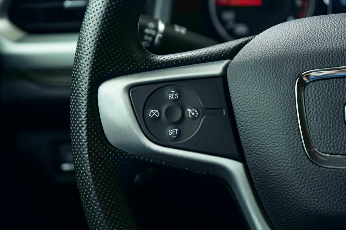 2021 GMC Acadia SLE thumbnail 20