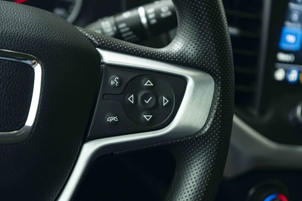 2021 GMC Acadia SLE thumbnail 21