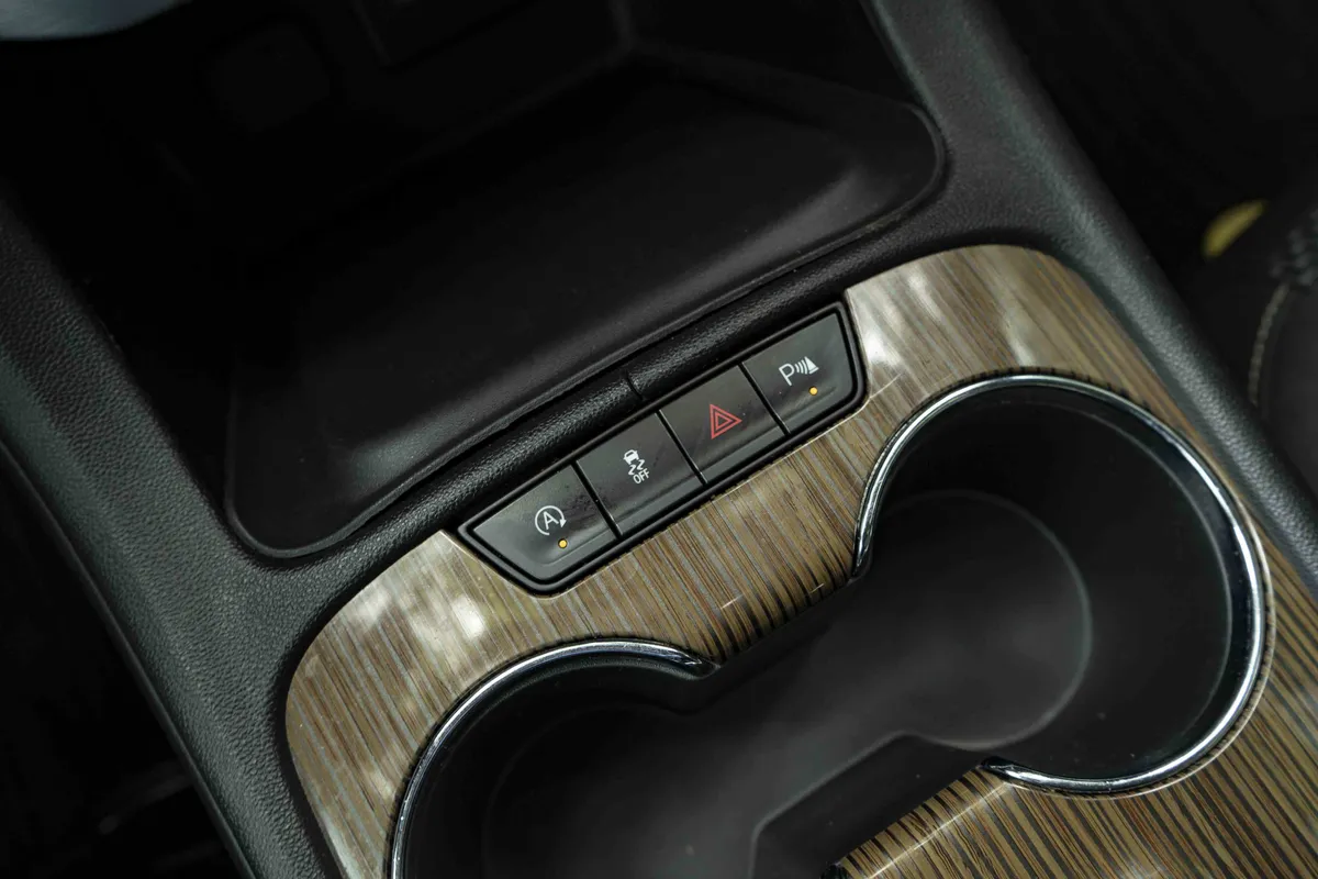 2021 GMC Acadia SLE thumbnail 28