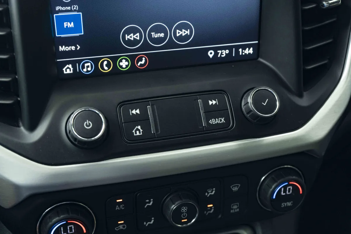 2021 GMC Acadia SLE thumbnail 31