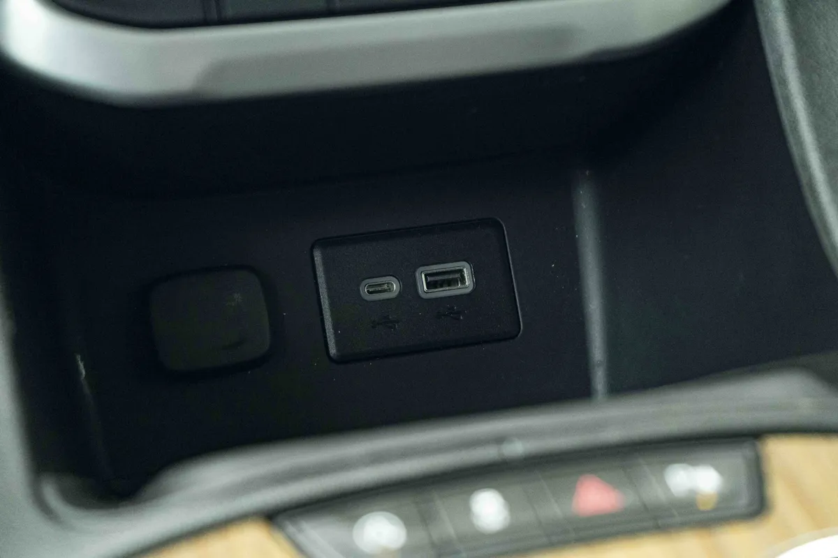 2021 GMC Acadia SLE thumbnail 34