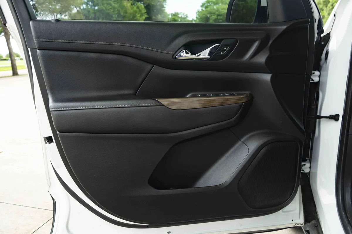 2021 GMC Acadia SLE thumbnail 36