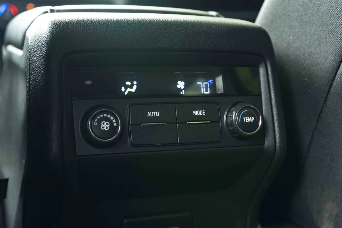 2021 GMC Acadia SLE thumbnail 40