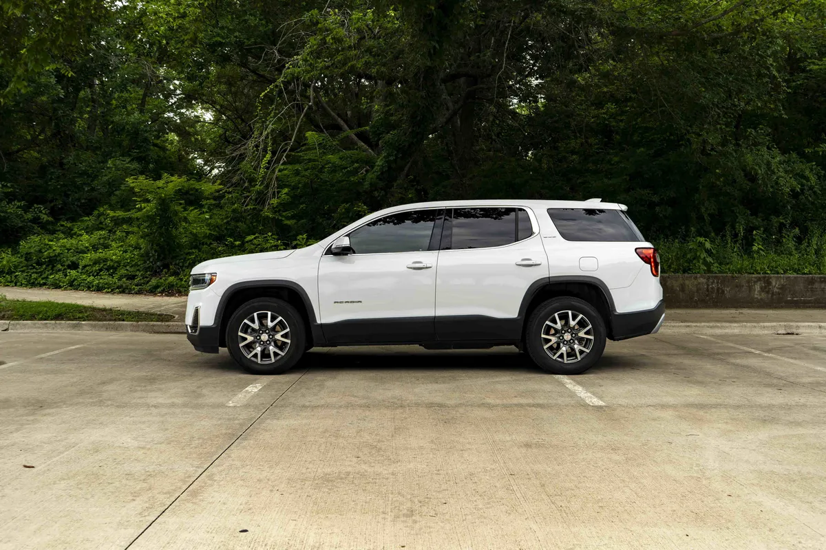 2021 GMC Acadia SLE thumbnail 5