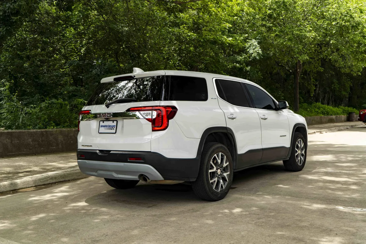 2021 GMC Acadia SLE thumbnail 8