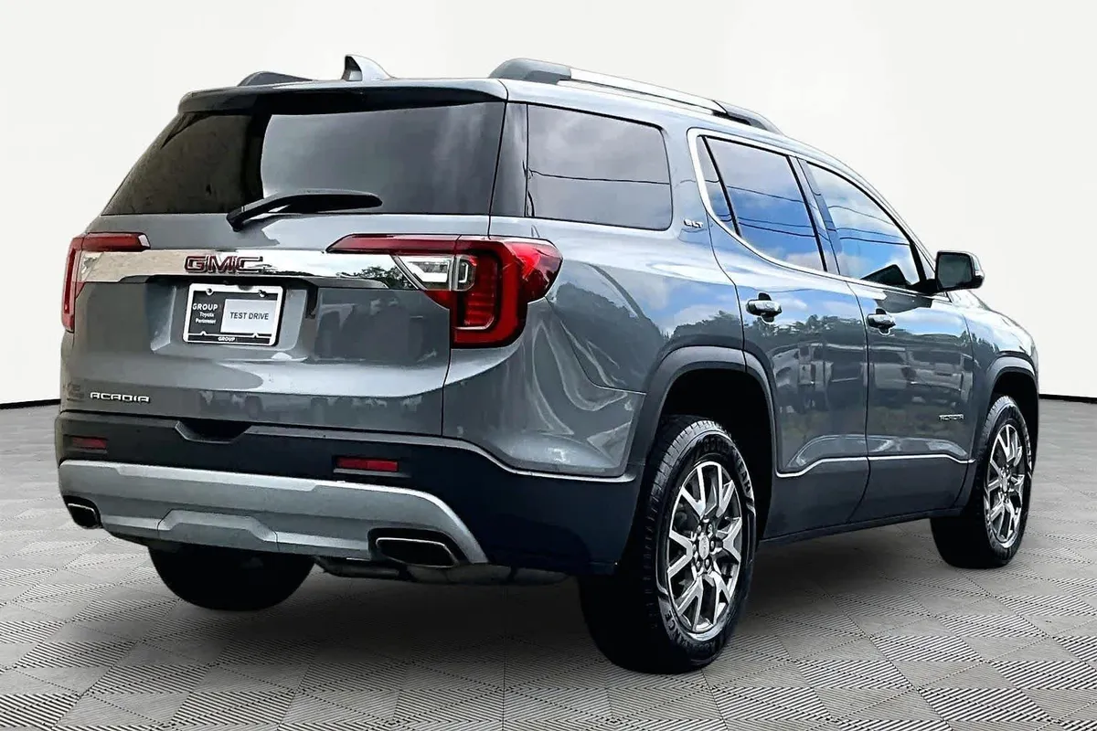 2021 GMC Acadia SLT thumbnail 13