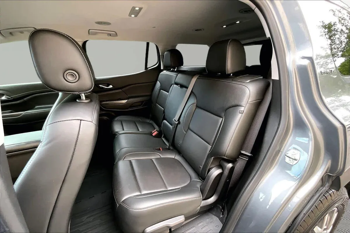 2021 GMC Acadia SLT thumbnail 21