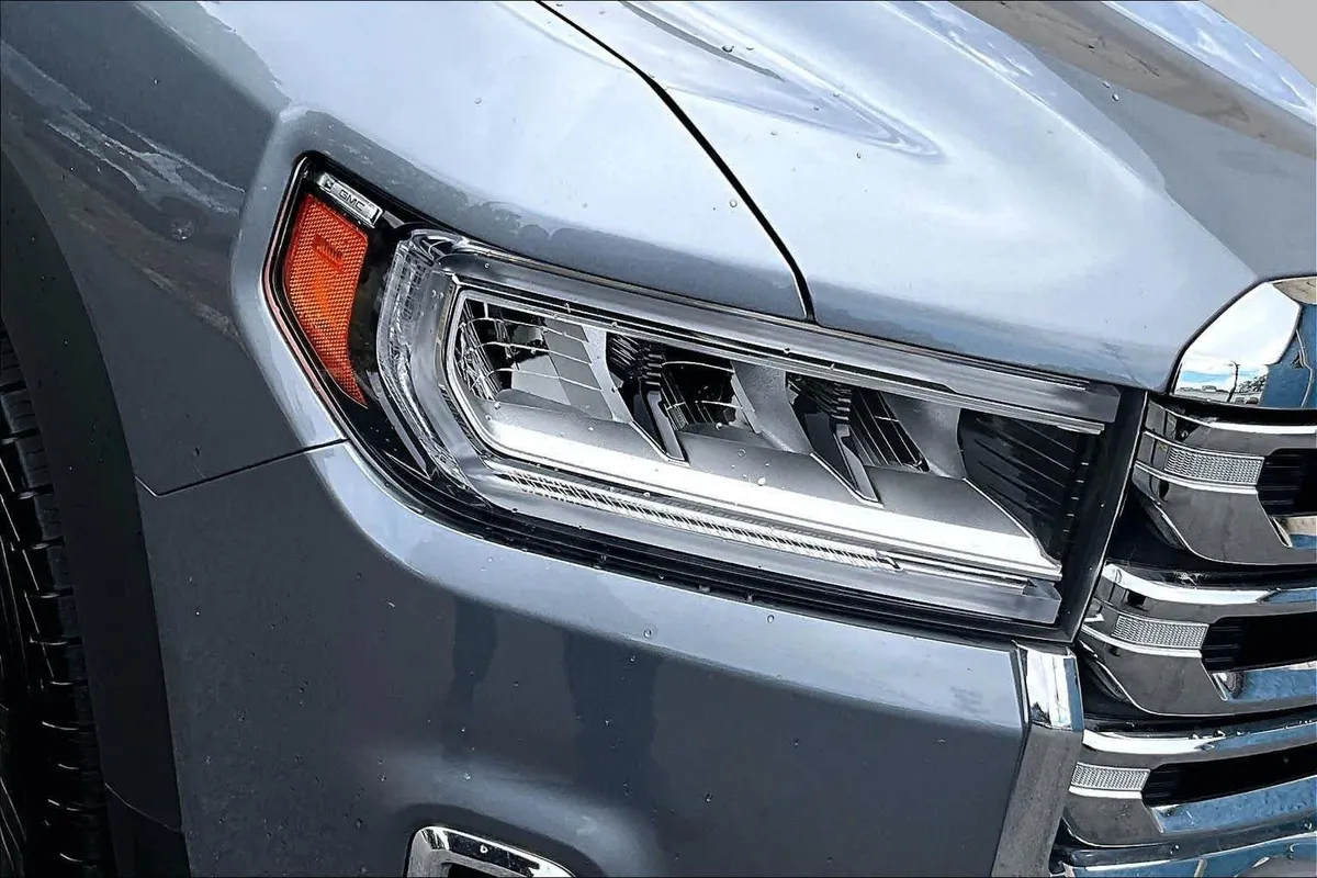 2021 GMC Acadia SLT thumbnail 28