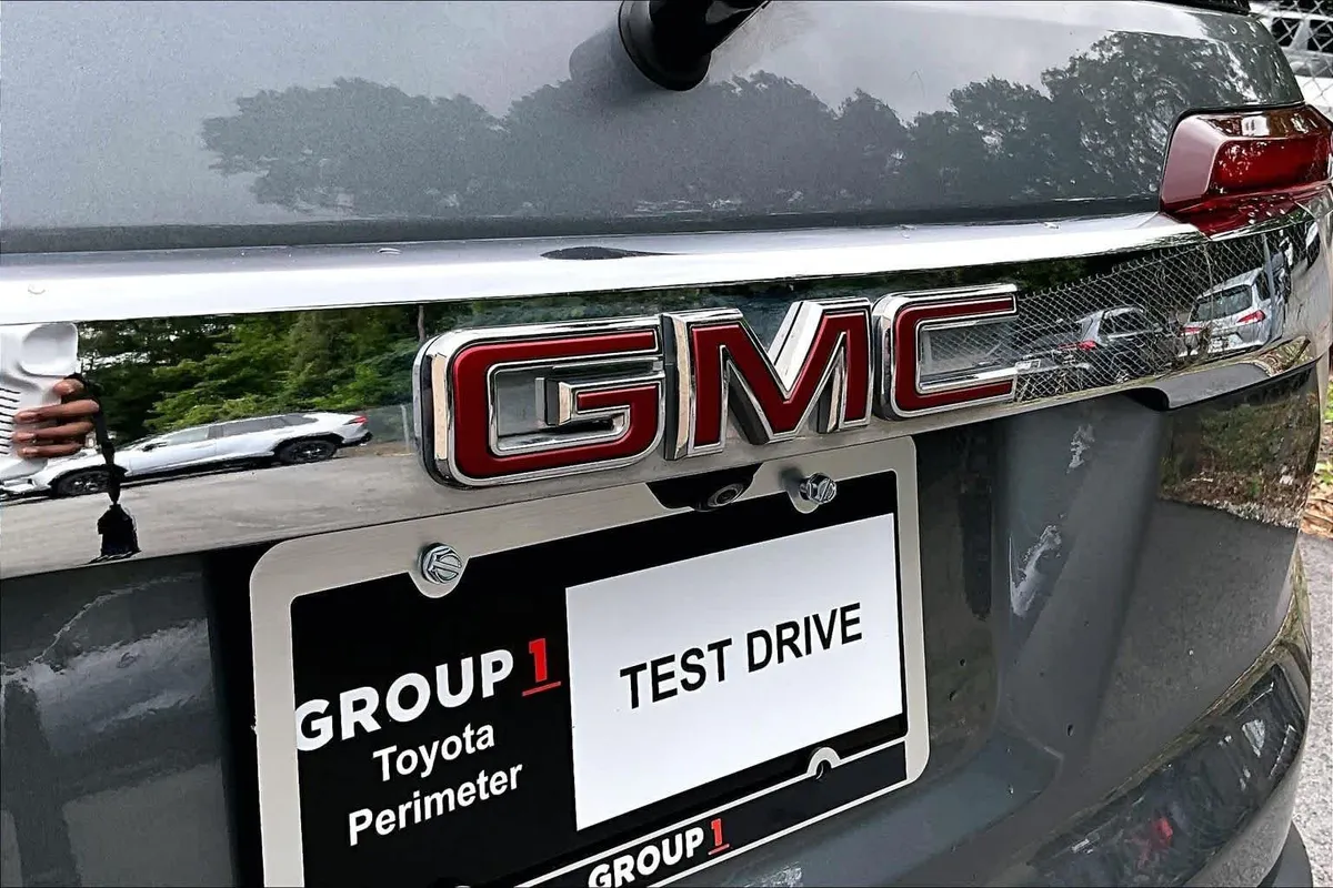 2021 GMC Acadia SLT thumbnail 31