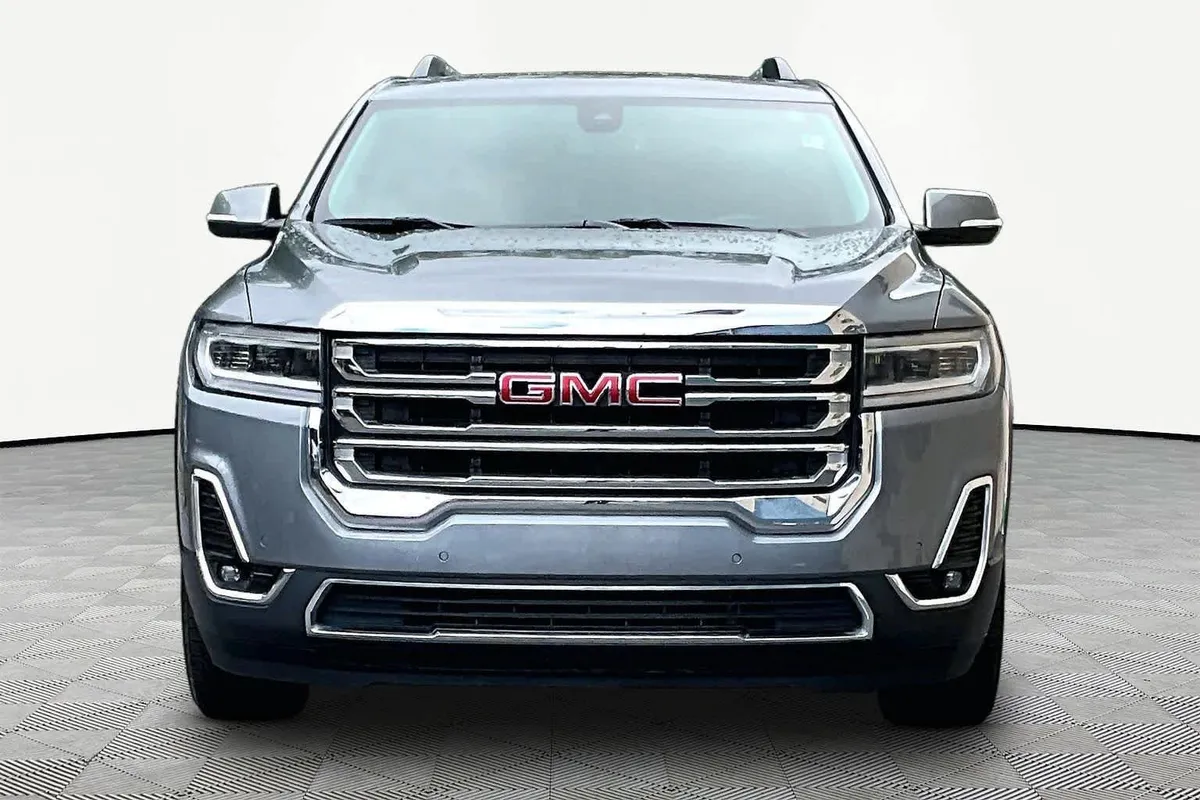 2021 GMC Acadia SLT thumbnail 4