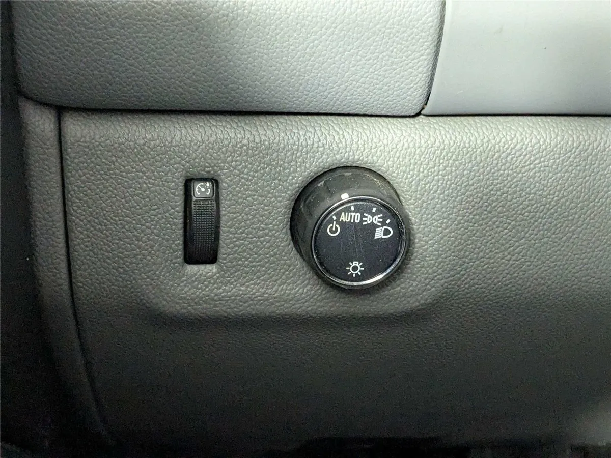 2021 GMC Canyon 2WD Elevation Standard thumbnail 15
