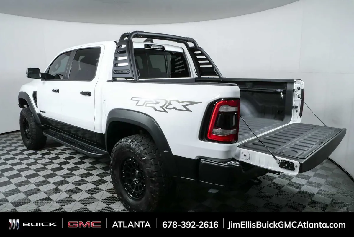 2021 GMC Sierra 1500 Denali thumbnail 32