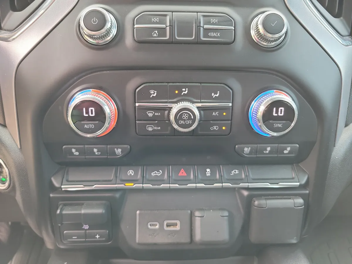 2021 GMC Sierra 1500 SLT thumbnail 19