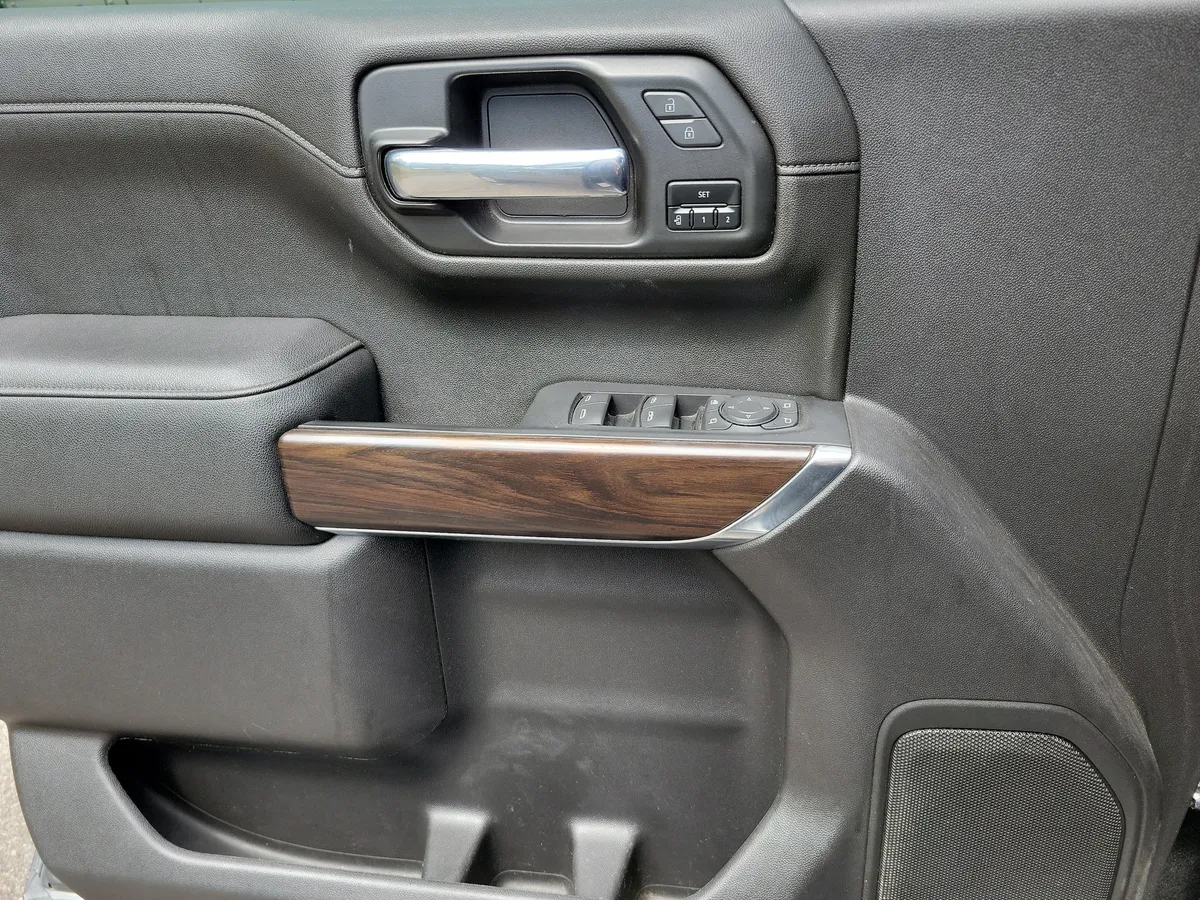 2021 GMC Sierra 1500 SLT thumbnail 25