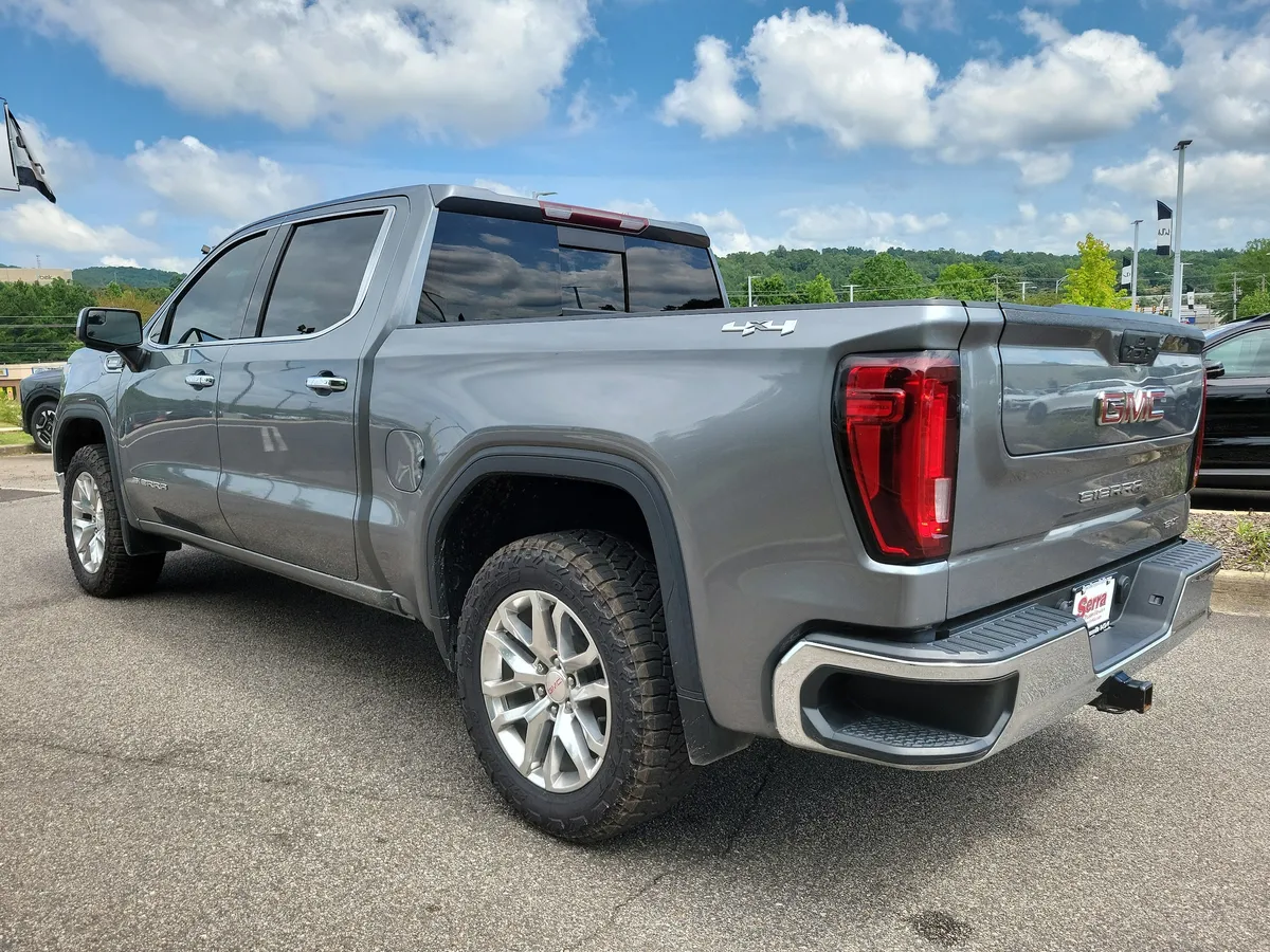 2021 GMC Sierra 1500 SLT thumbnail 3
