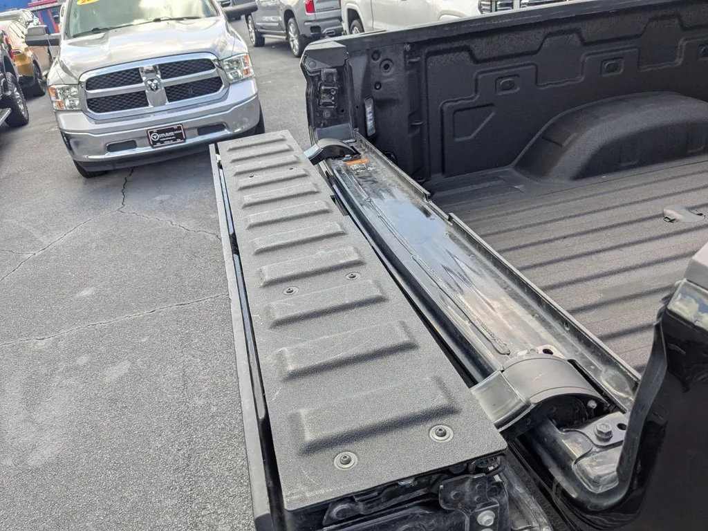 2021 GMC Sierra 2500HD Denali thumbnail 27