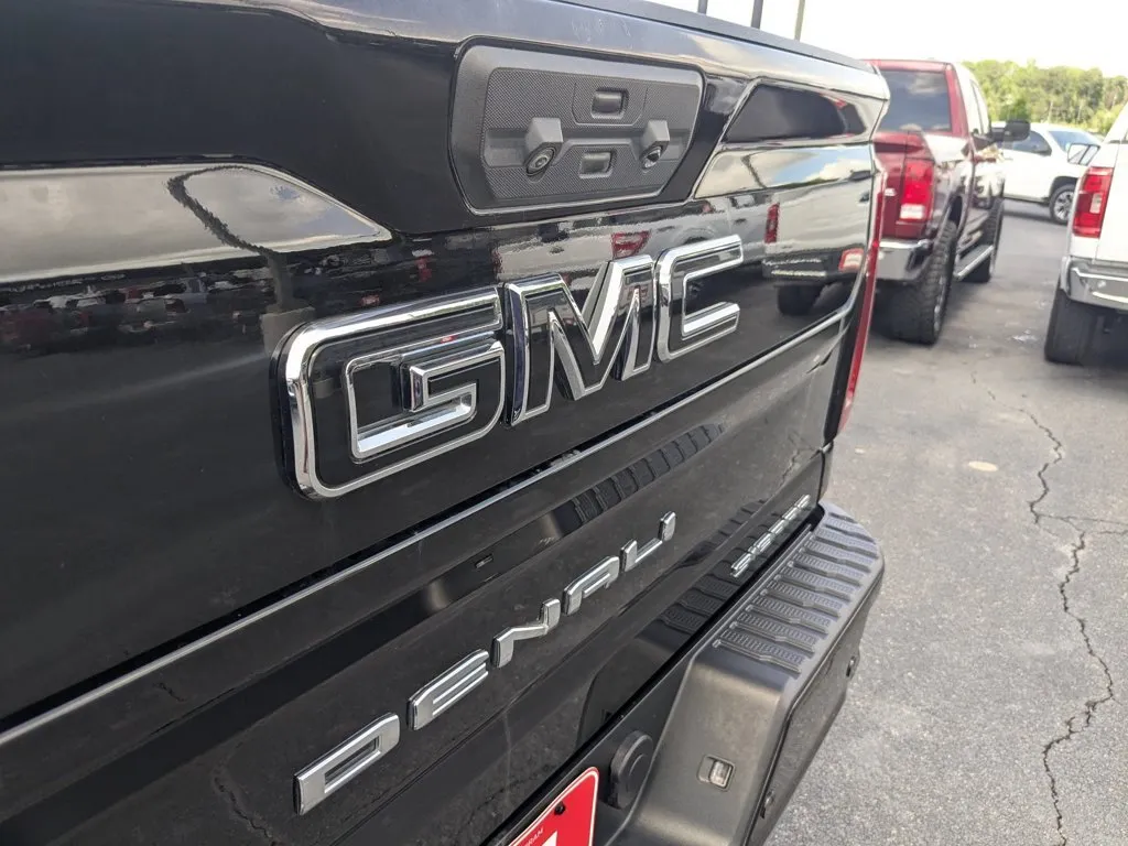 2021 GMC Sierra 2500HD Denali thumbnail 31