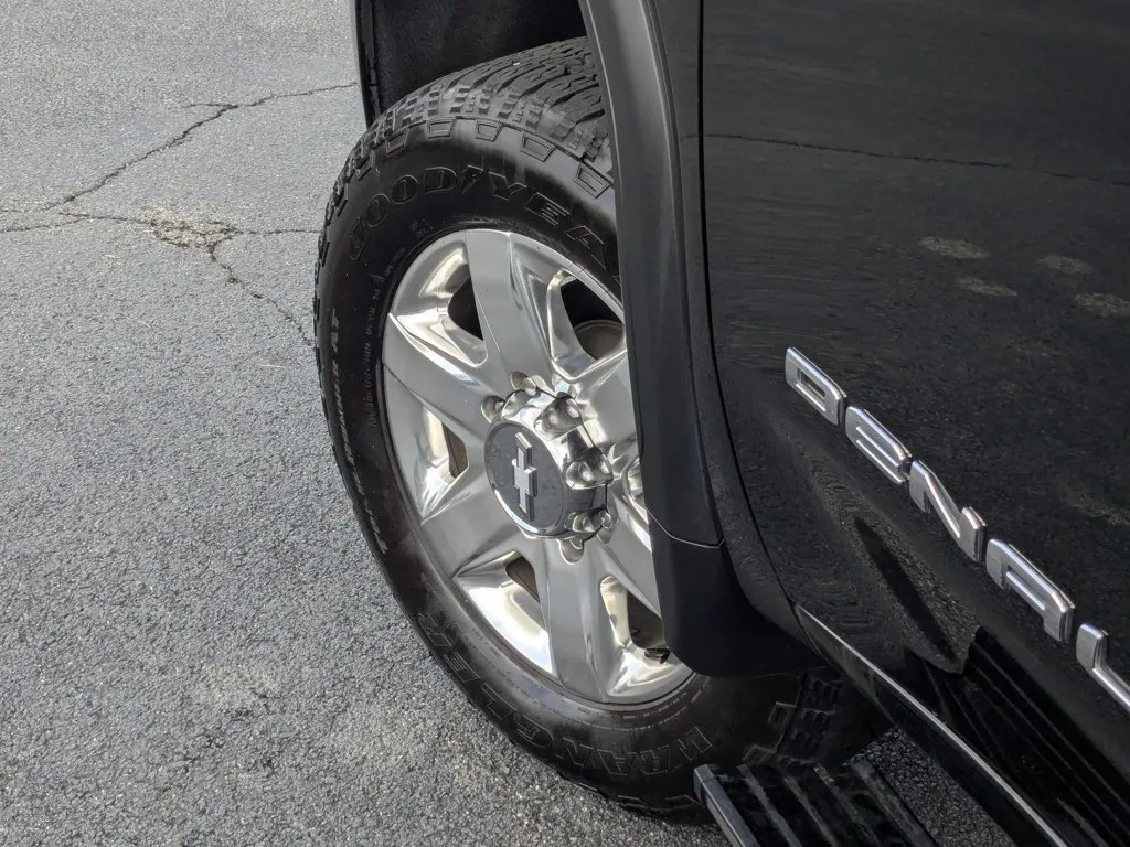 2021 GMC Sierra 2500HD Denali thumbnail 9