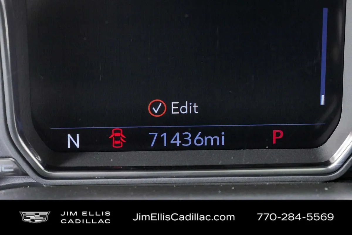 2021 GMC Yukon Denali thumbnail 12