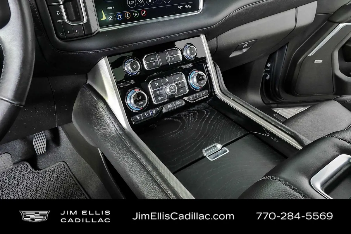 2021 GMC Yukon Denali thumbnail 18