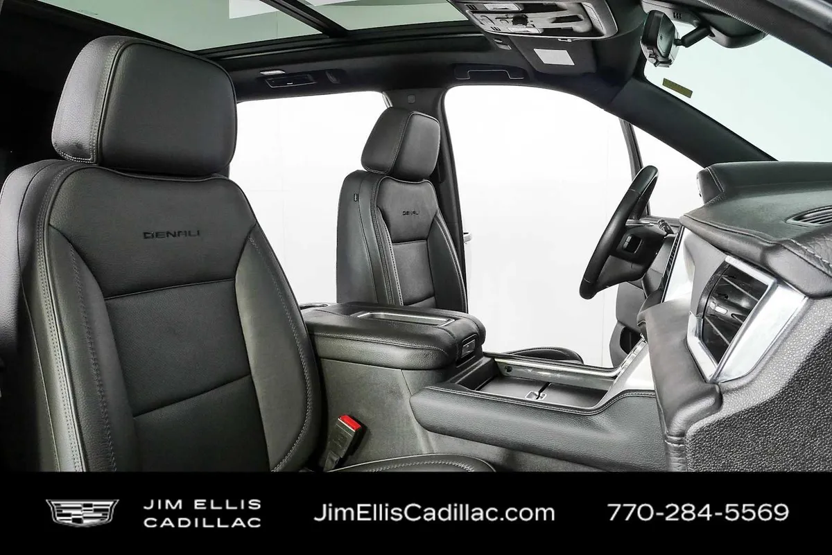 2021 GMC Yukon Denali thumbnail 24