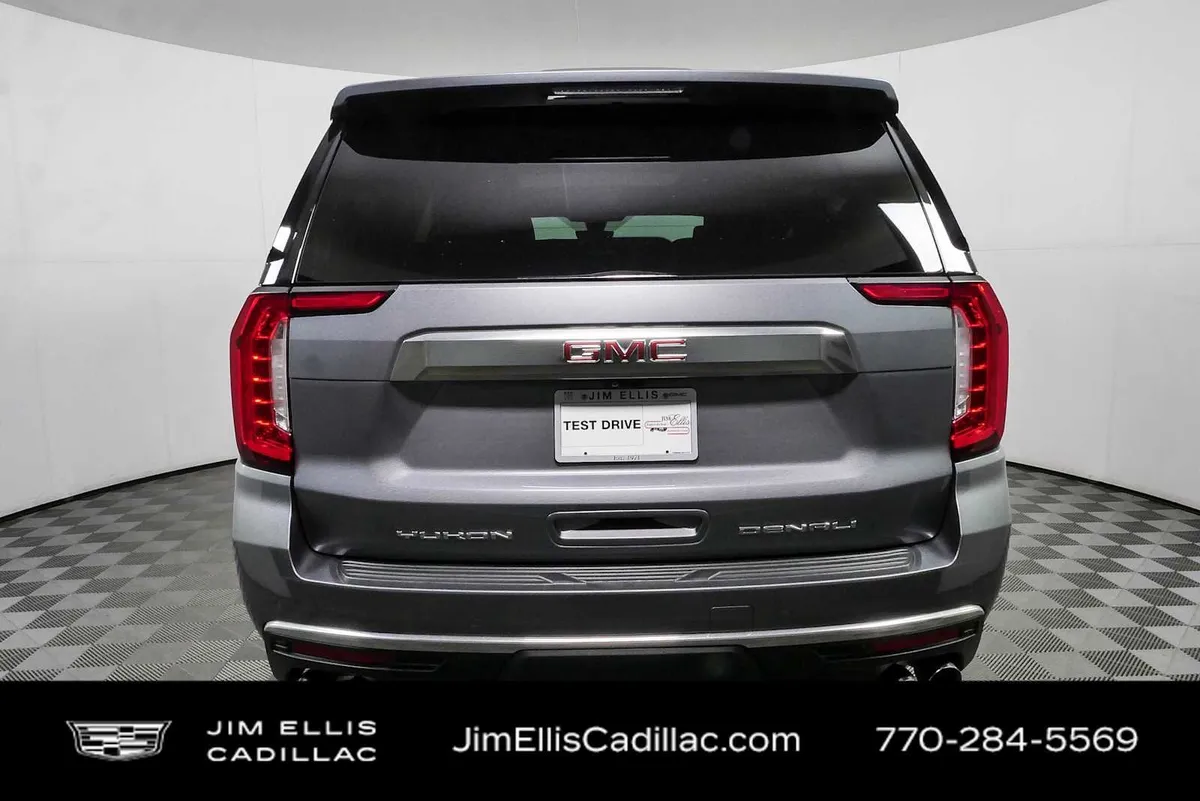 2021 GMC Yukon Denali thumbnail 31