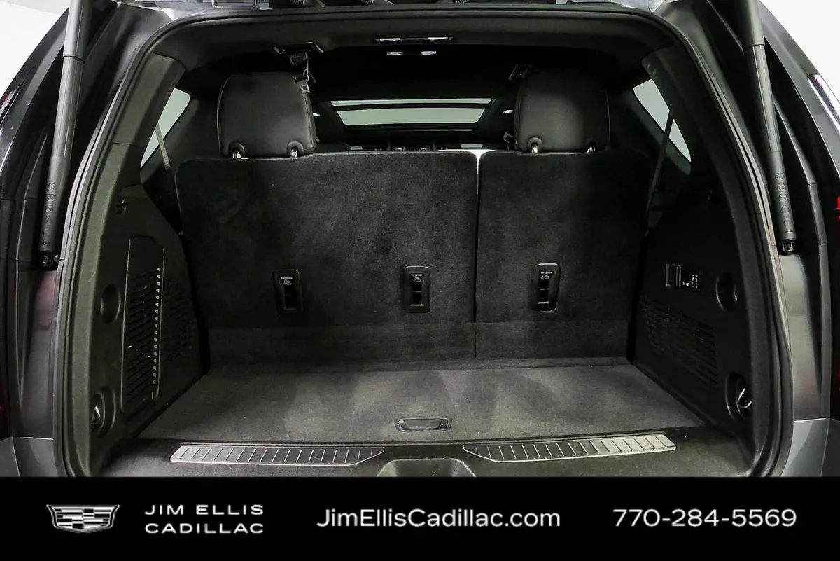 2021 GMC Yukon Denali thumbnail 32