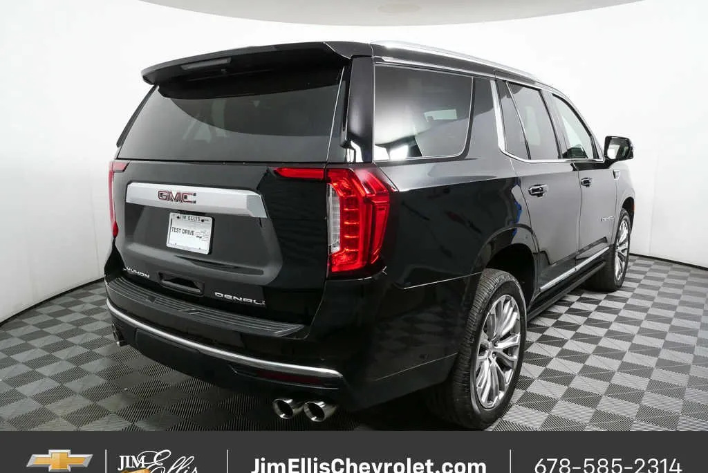 2021 GMC Yukon Denali Denali thumbnail 3