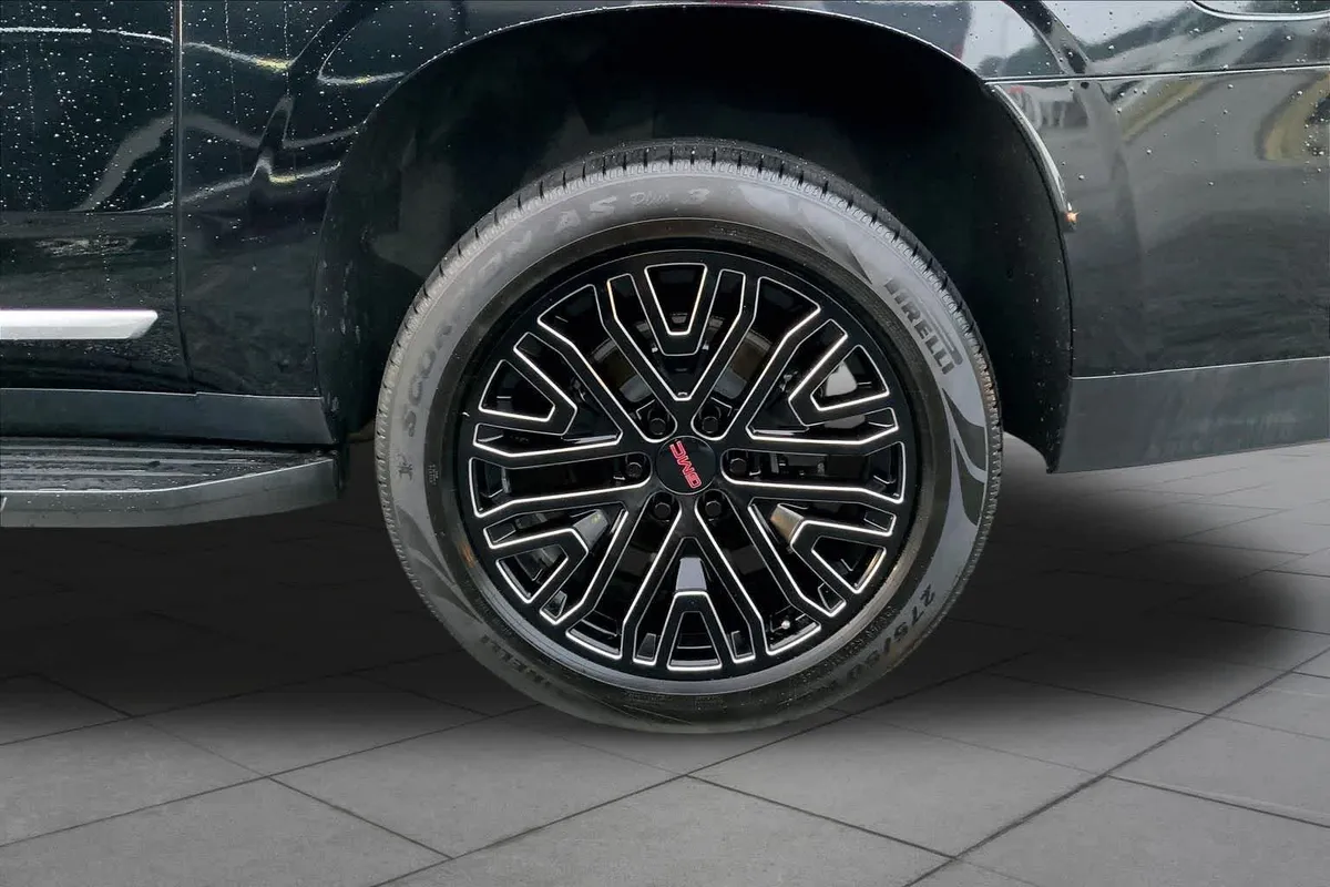 2021 GMC Yukon Denali Denali thumbnail 11