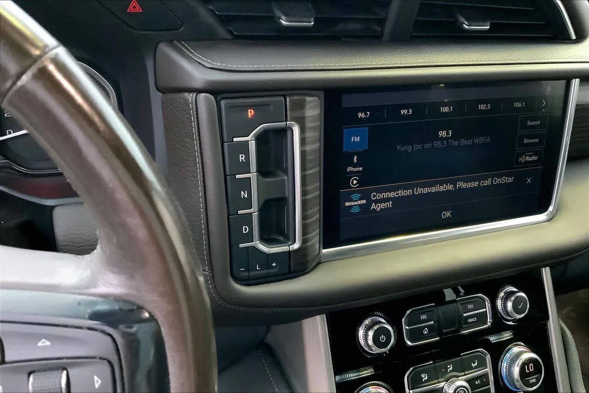 2021 GMC Yukon Denali Denali thumbnail 16