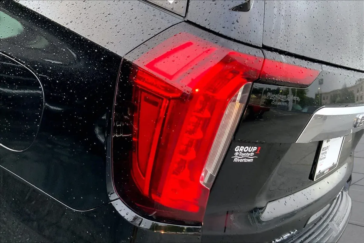 2021 GMC Yukon Denali Denali thumbnail 27