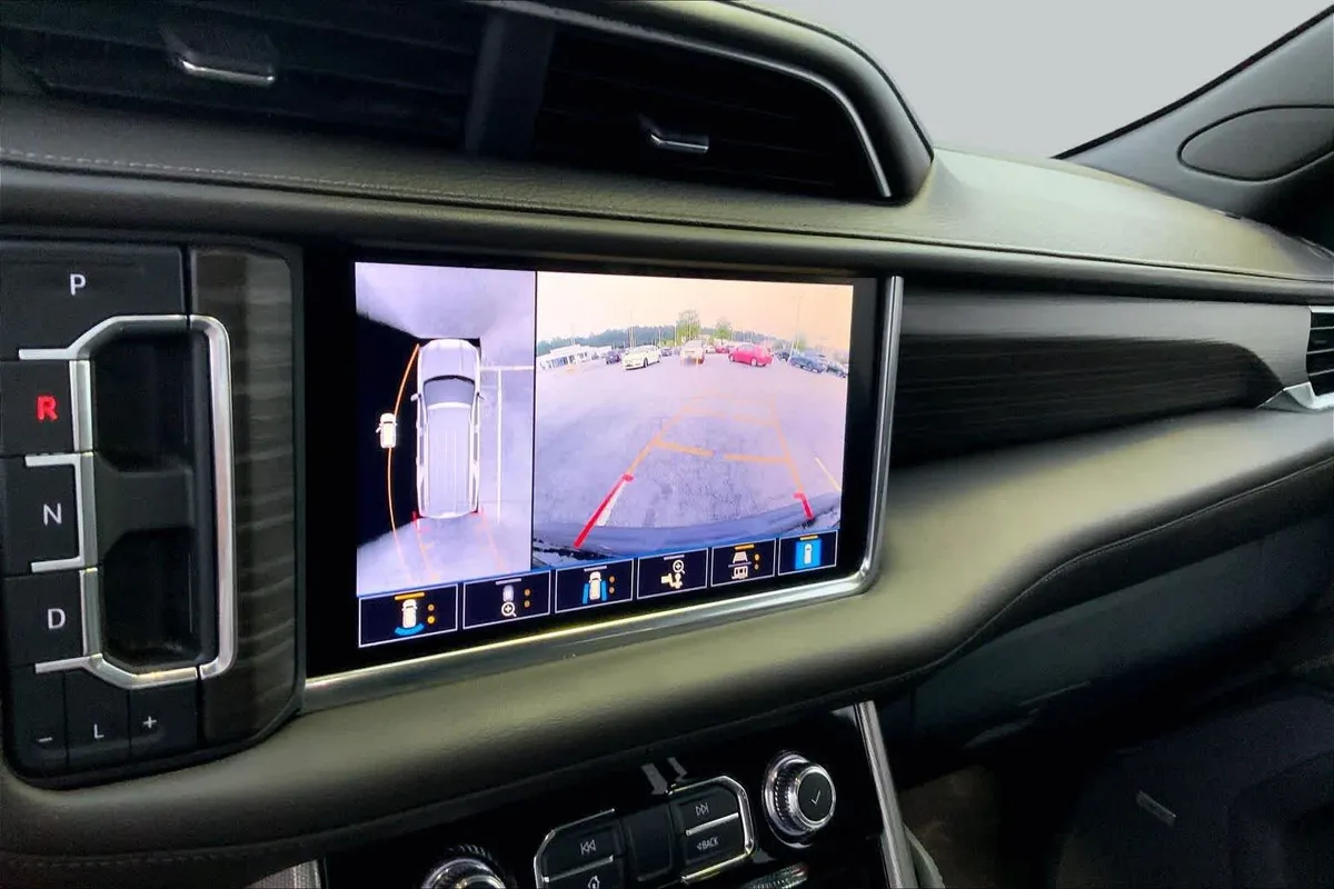 2021 GMC Yukon Denali Denali thumbnail 28