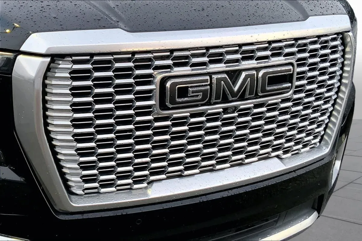 2021 GMC Yukon Denali Denali thumbnail 29
