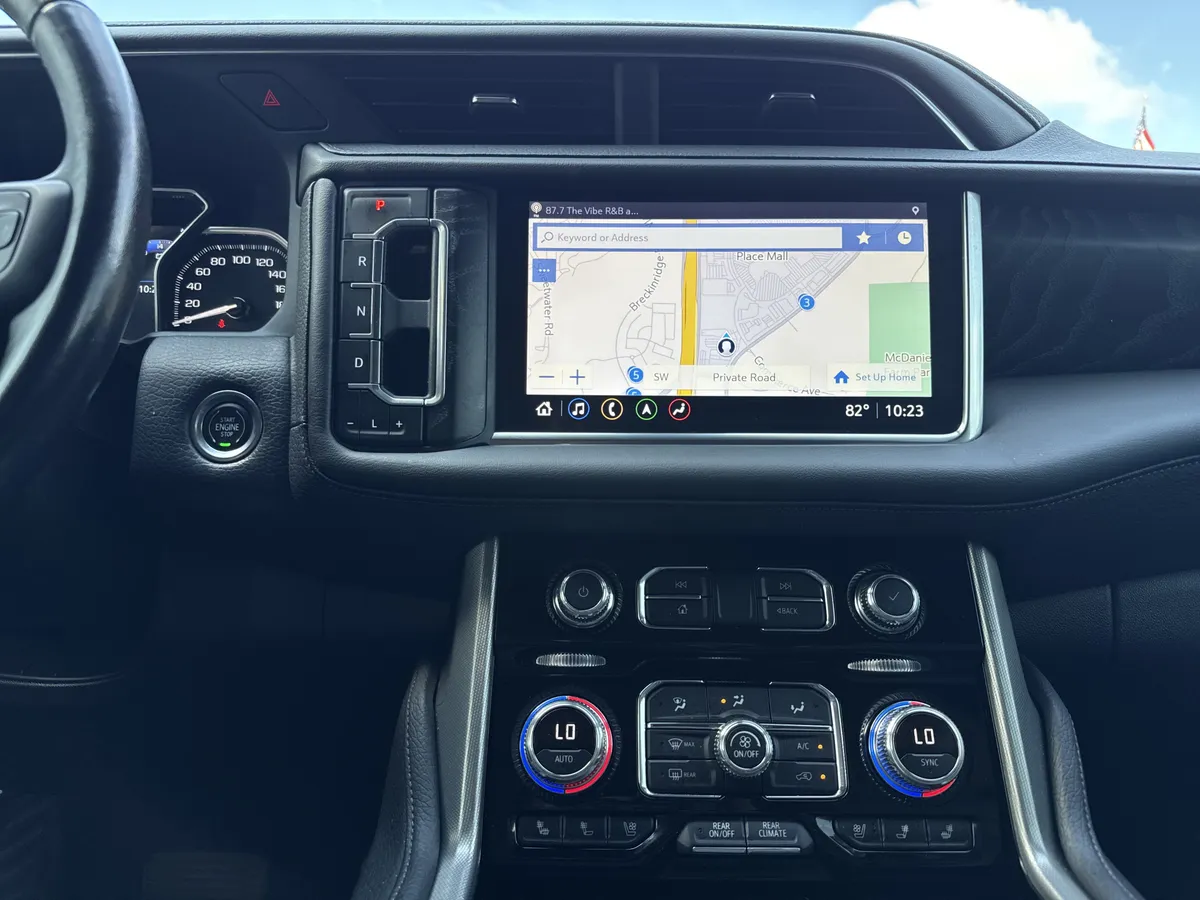 2021 GMC Yukon Denali thumbnail 31