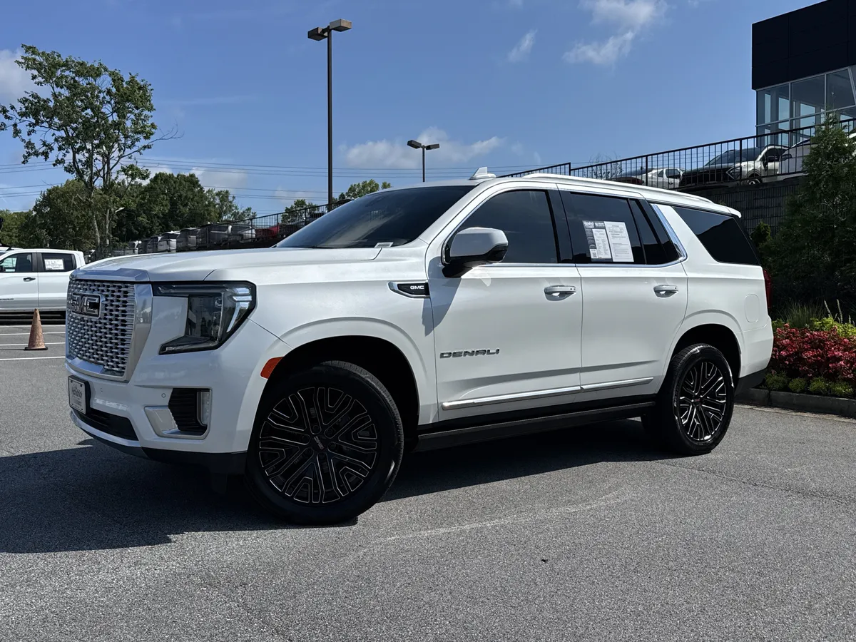 2021 GMC Yukon Denali thumbnail 4