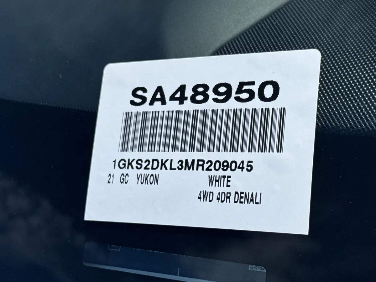 2021 GMC Yukon Denali thumbnail 43