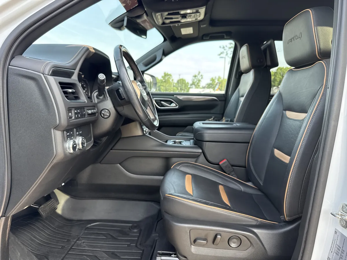 2021 GMC Yukon XL AT4 thumbnail 15