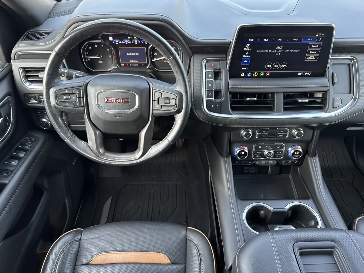 2021 GMC Yukon XL AT4 thumbnail 17