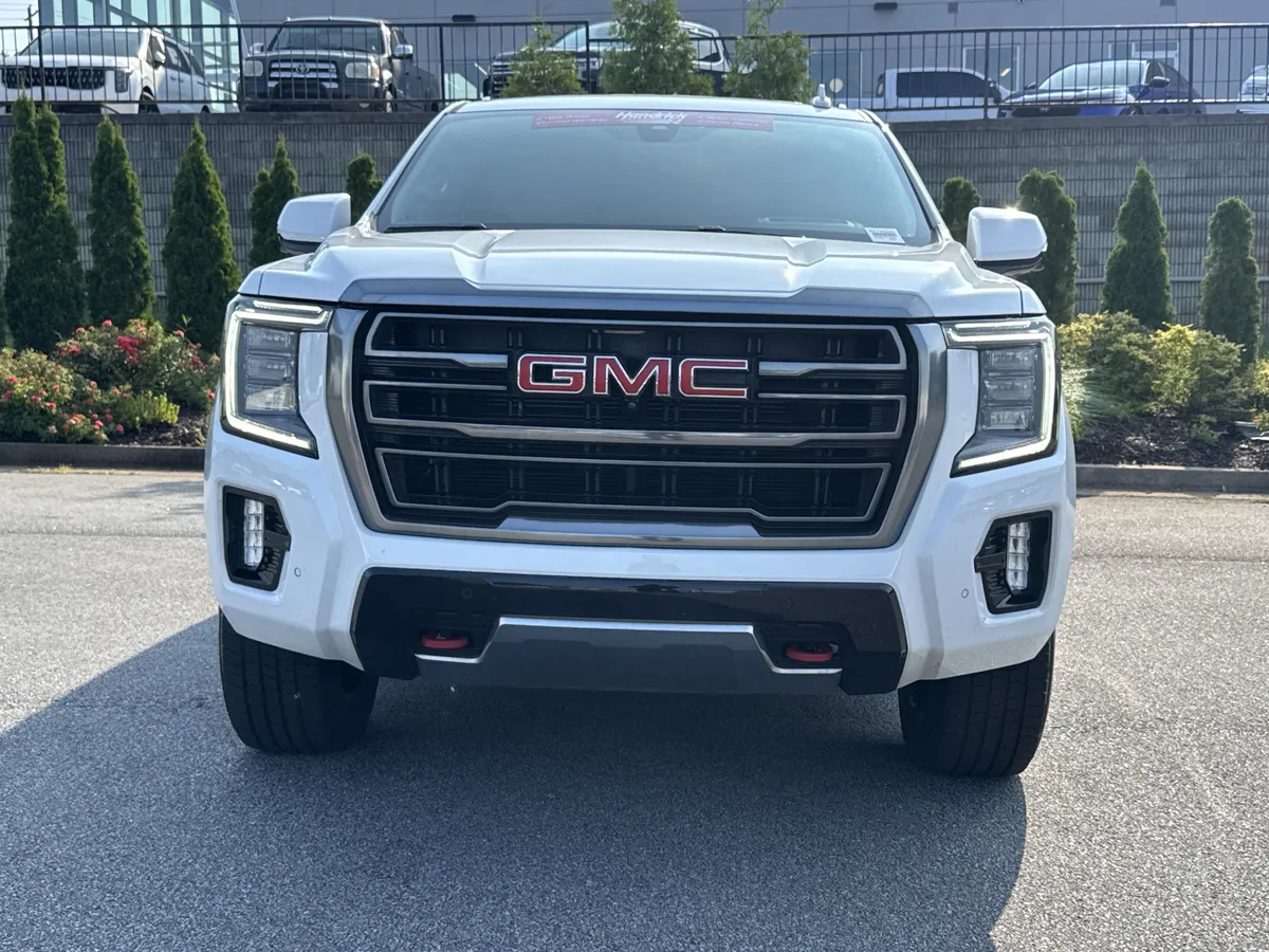 2021 GMC Yukon XL AT4 thumbnail 2